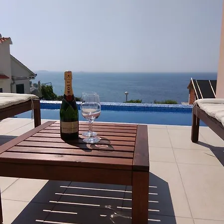 Jana Apartament *